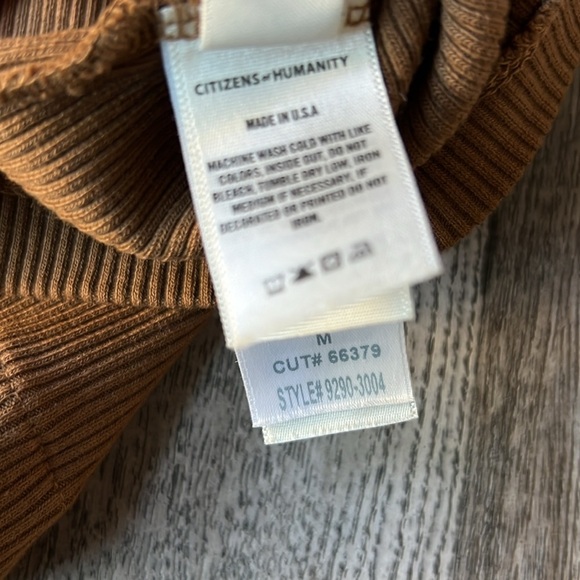Citizens of Humanity Top Brown Parie Twist Top Size Medium Short Sleeve - Picture 10 of 15